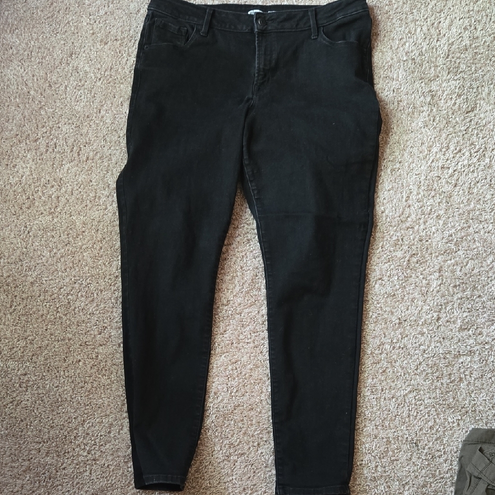 Old Navy Women's Black Skinny Jeans